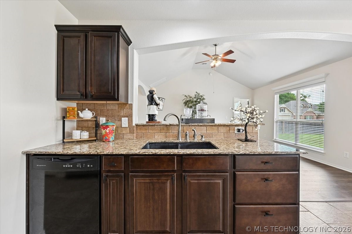 2425 S Oak Avenue Broken Arrow OK 74012