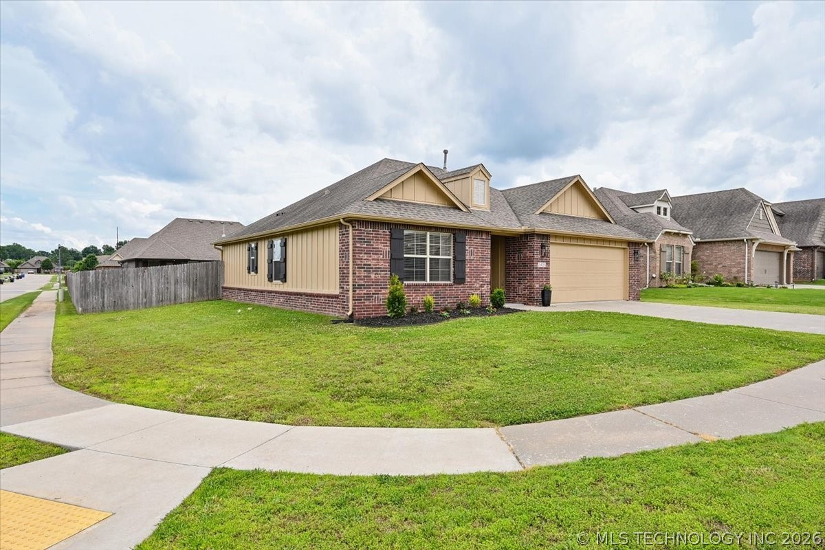 2425 S Oak Avenue Broken Arrow OK 74012