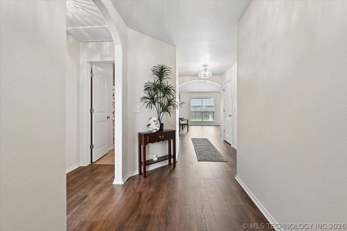 2425 S Oak Avenue Broken Arrow OK 74012