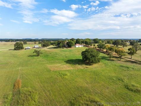 800 W Pryor Avenue Pocola OK 74902