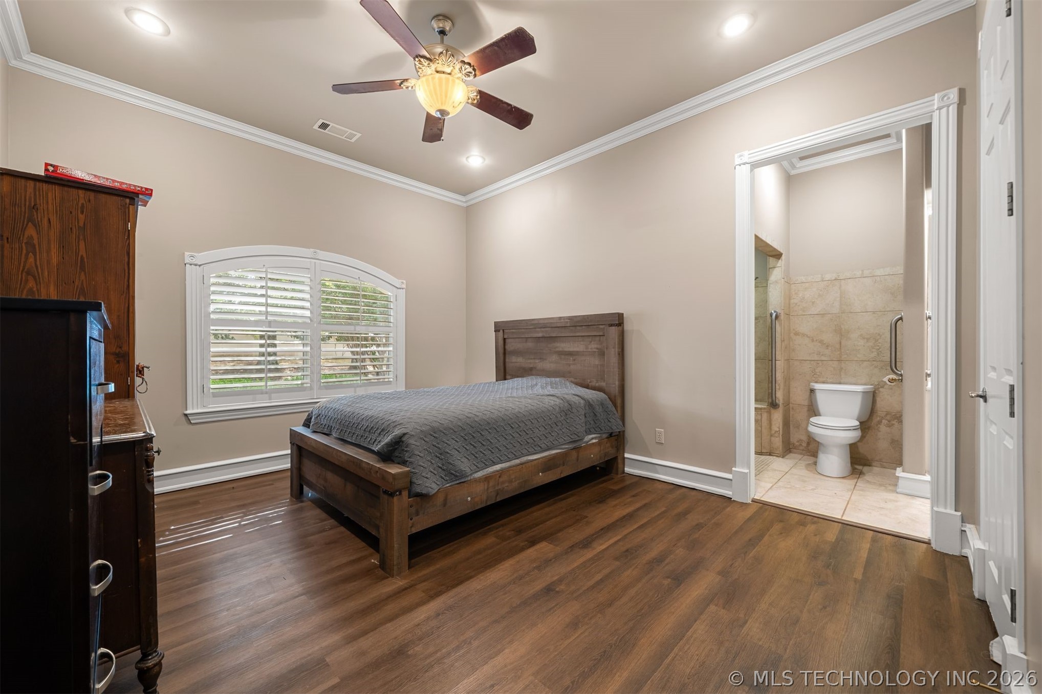 800 W Pryor Avenue Pocola OK 74902