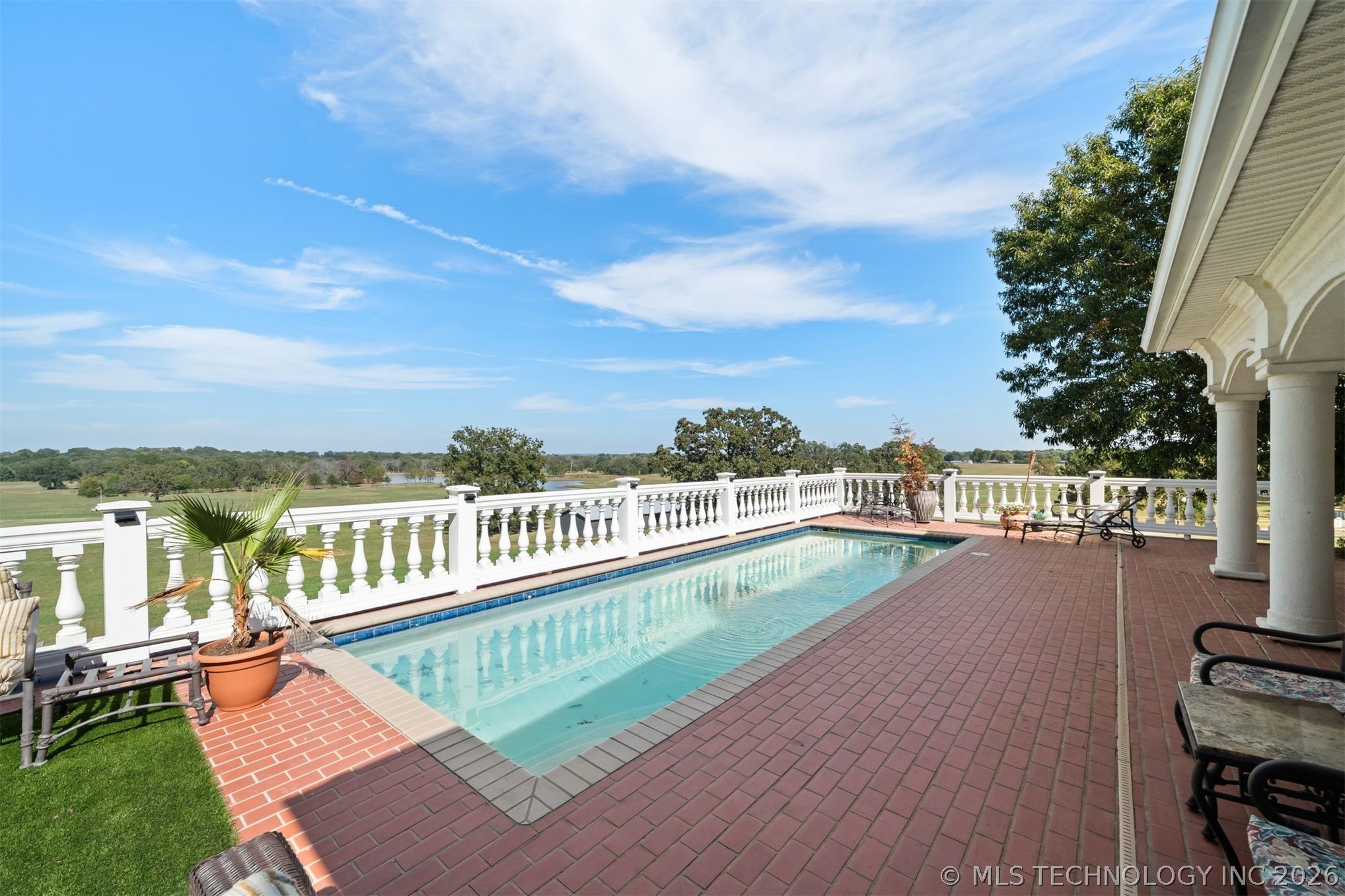 800 W Pryor Avenue Pocola OK 74902