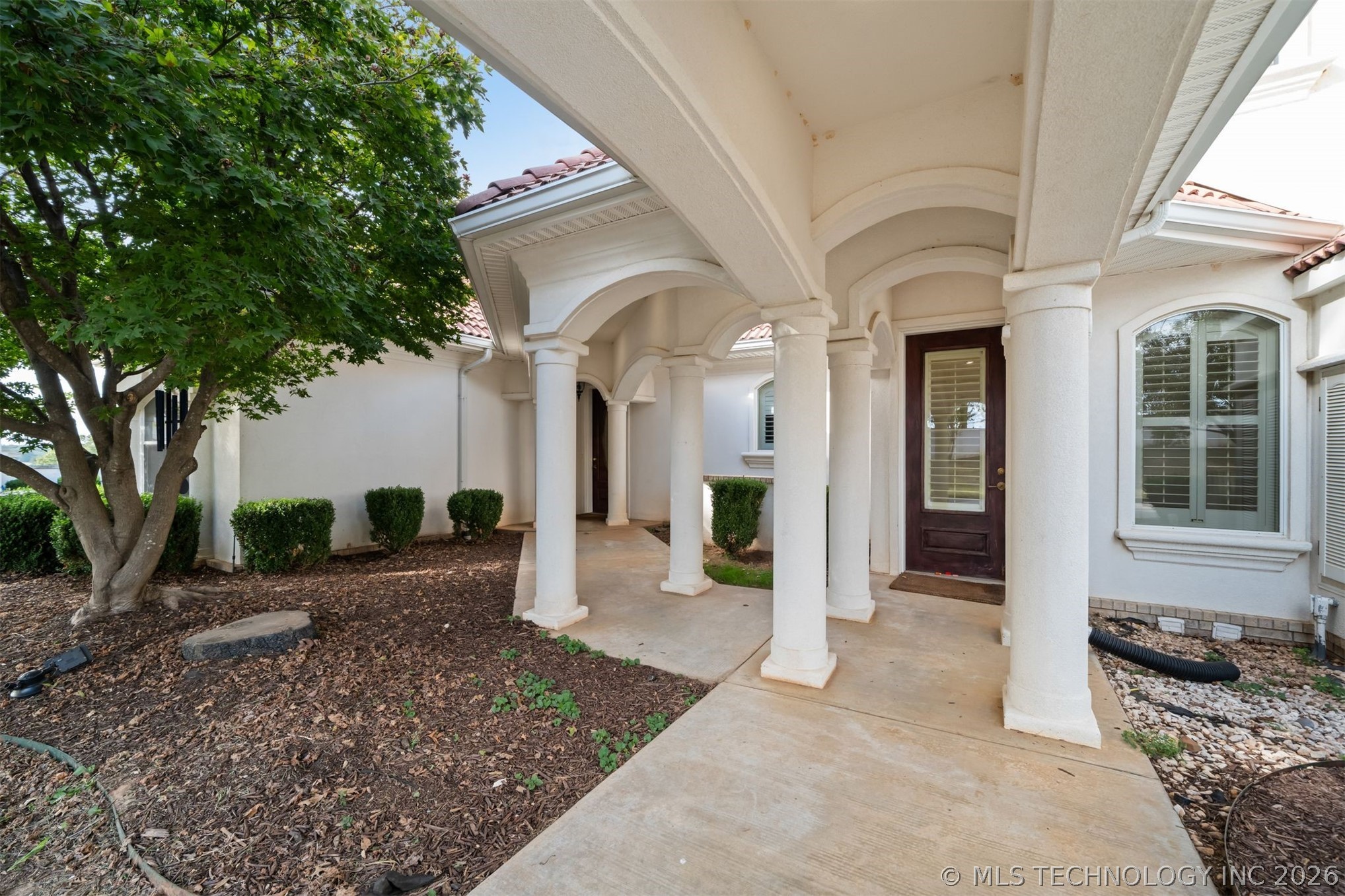 800 W Pryor Avenue Pocola OK 74902