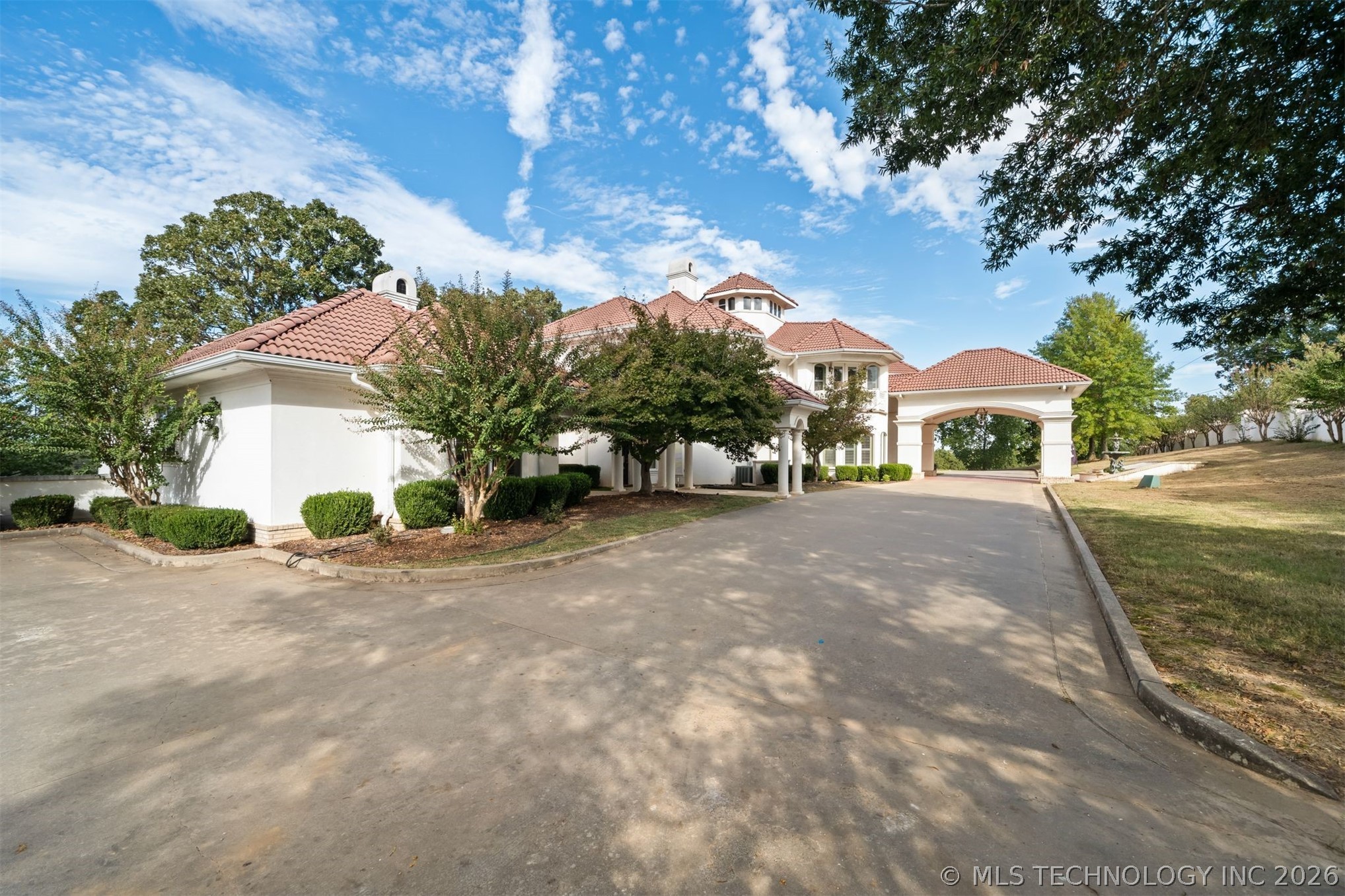 800 W Pryor Avenue Pocola OK 74902