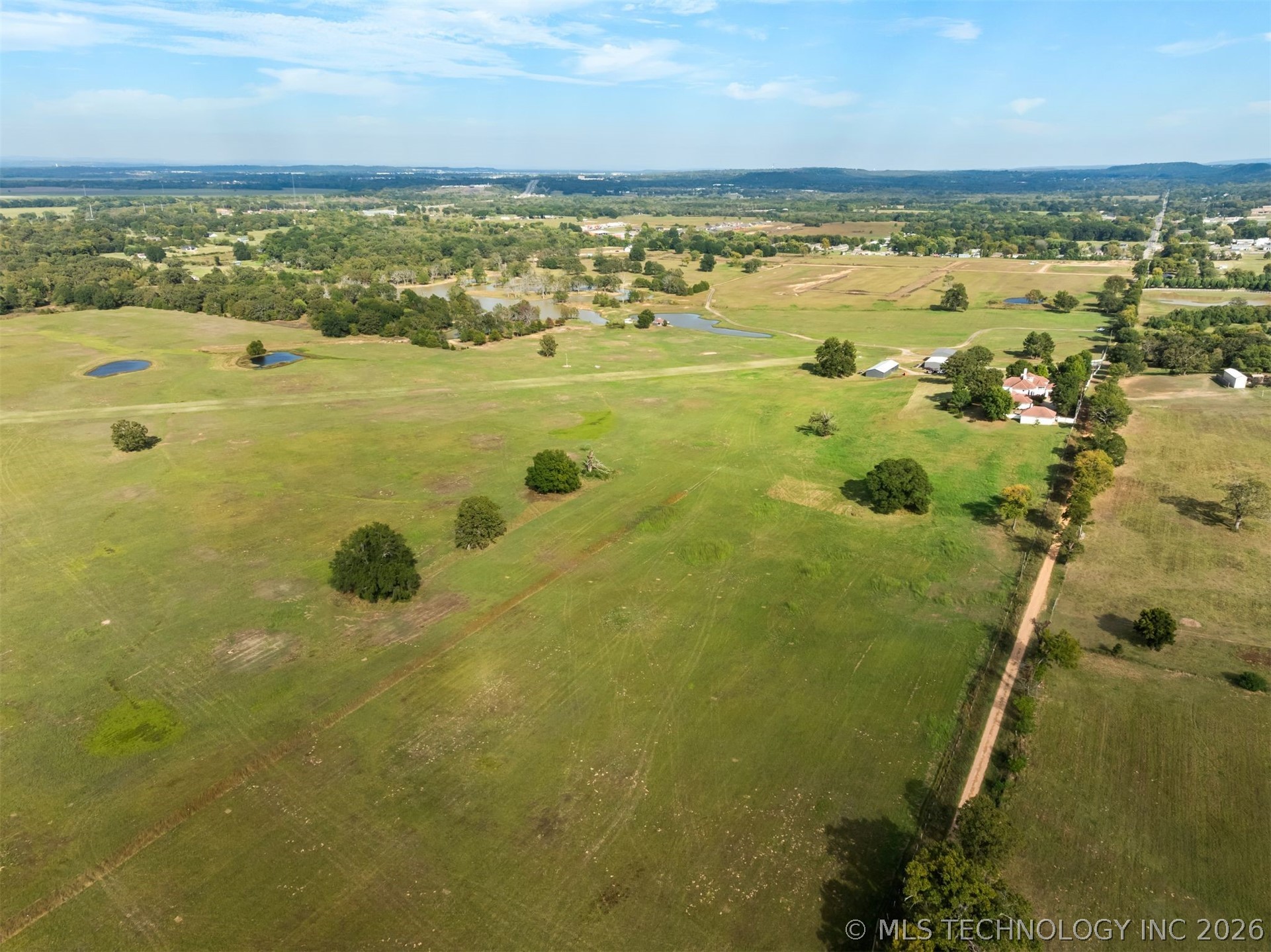 800 W Pryor Avenue Pocola OK 74902
