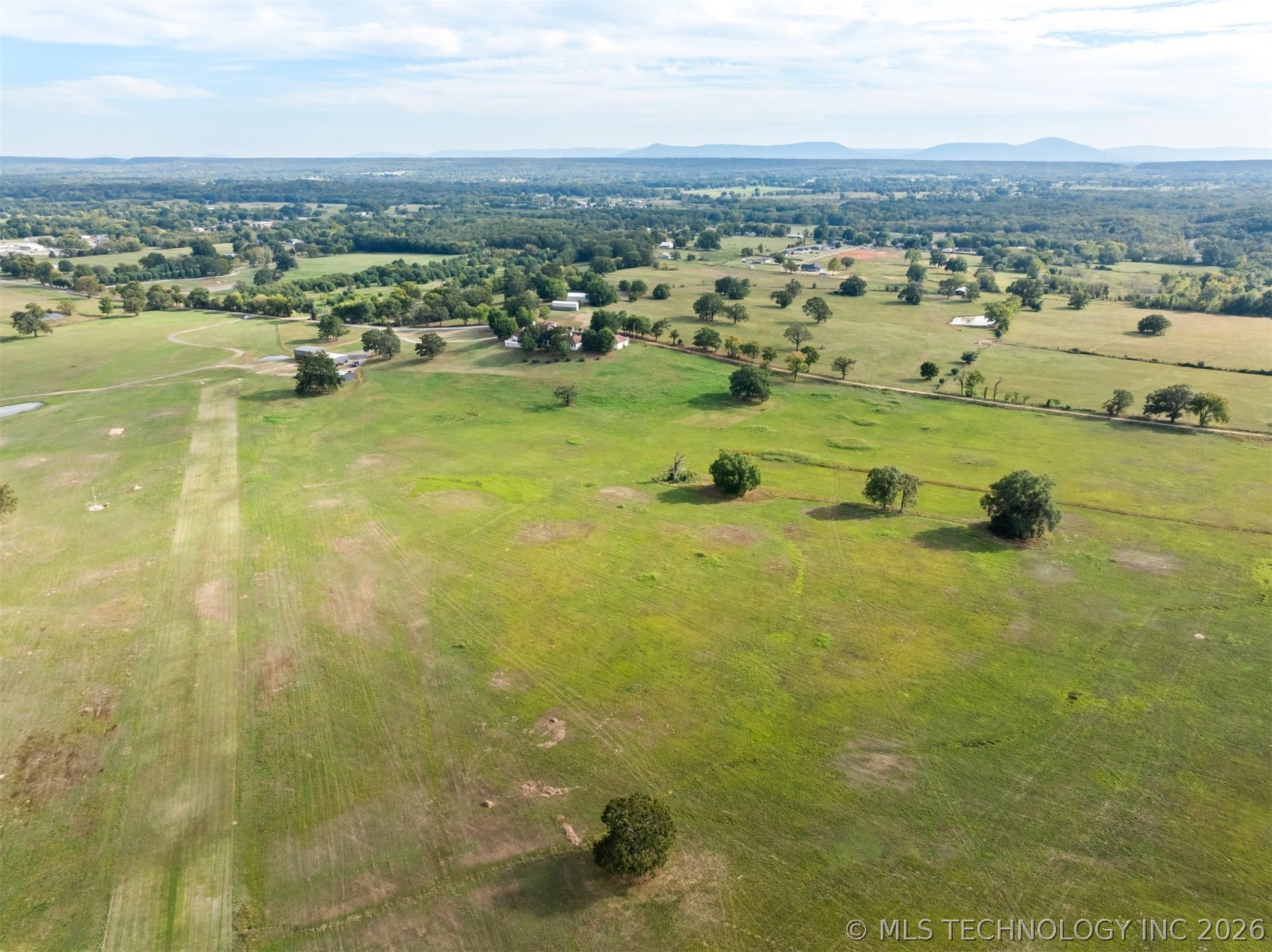 800 W Pryor Avenue Pocola OK 74902