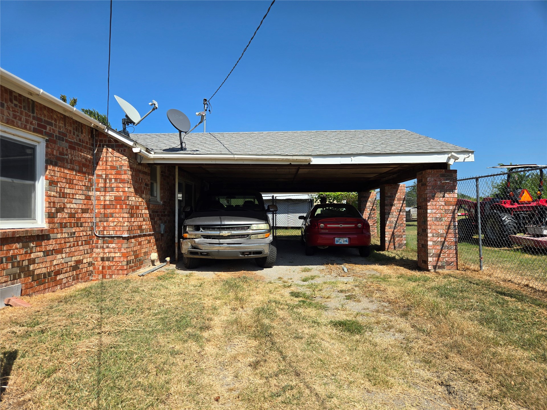 1407 S Cedar Street Bristow OK 74010