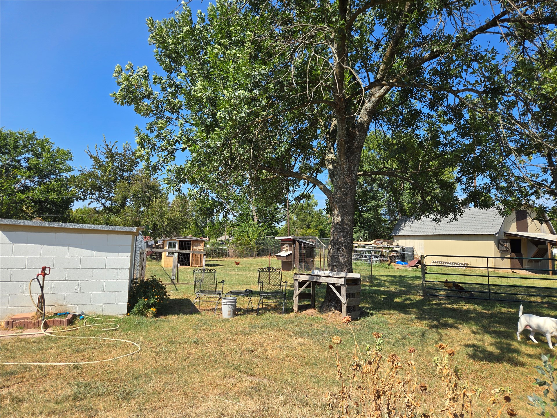 1407 S Cedar Street Bristow OK 74010
