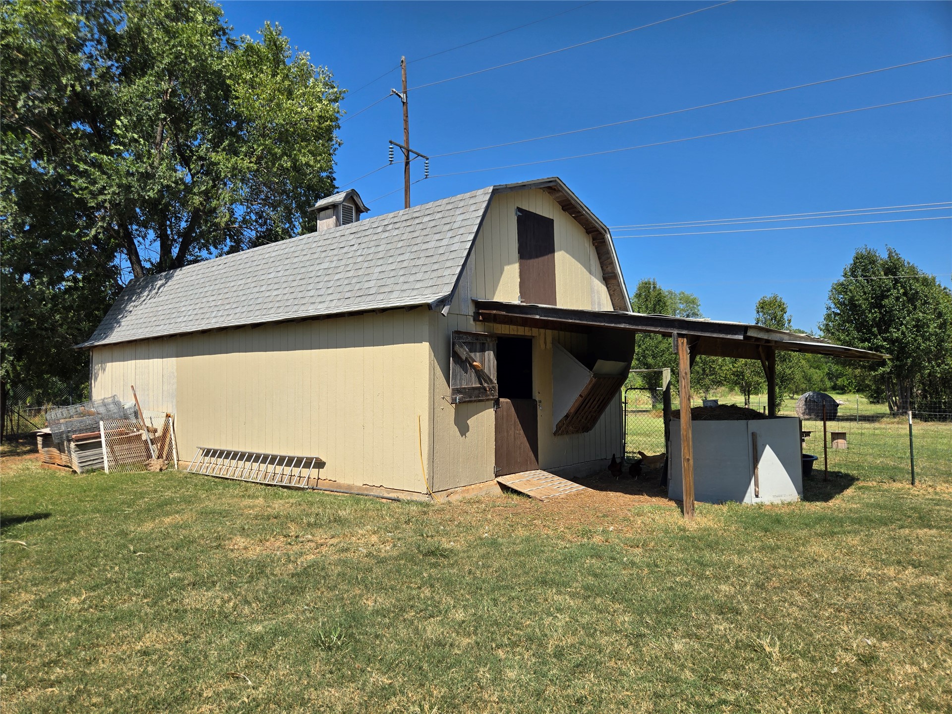 1407 S Cedar Street Bristow OK 74010