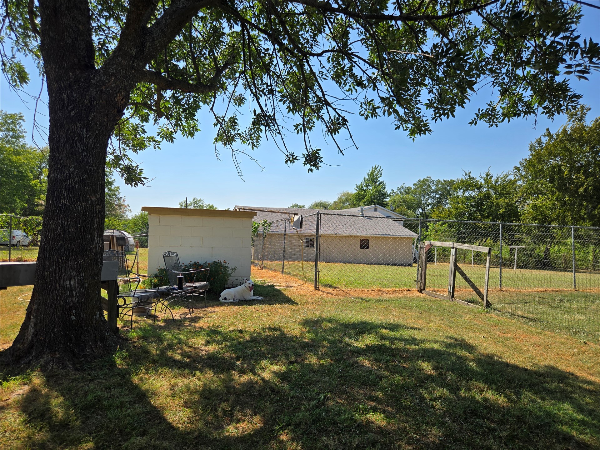 1407 S Cedar Street Bristow OK 74010