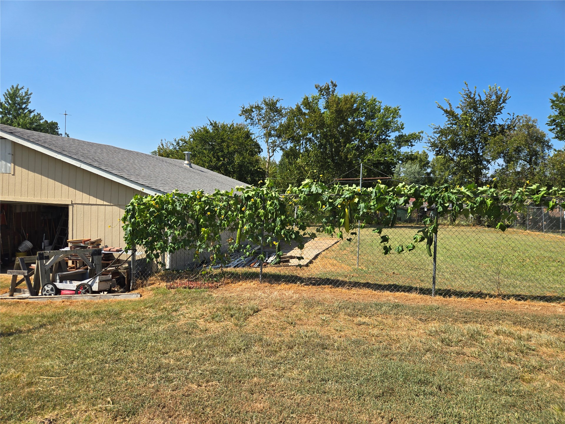 1407 S Cedar Street Bristow OK 74010