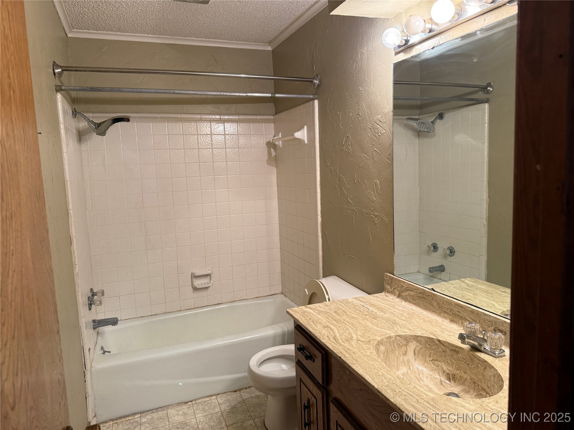 1319 Brookhaven Ardmore OK 73401