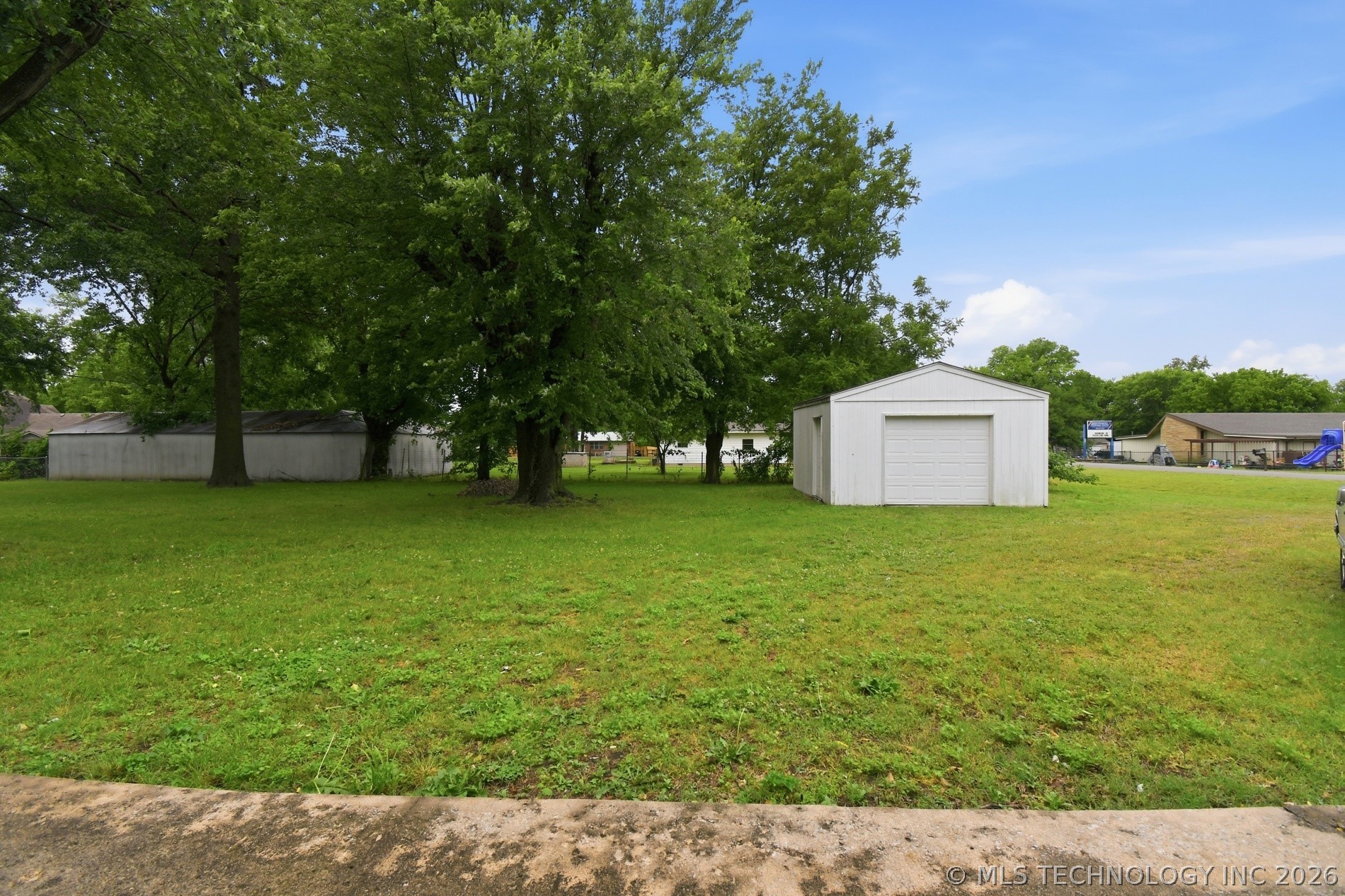 105 S Locust Street Oologah OK 74053