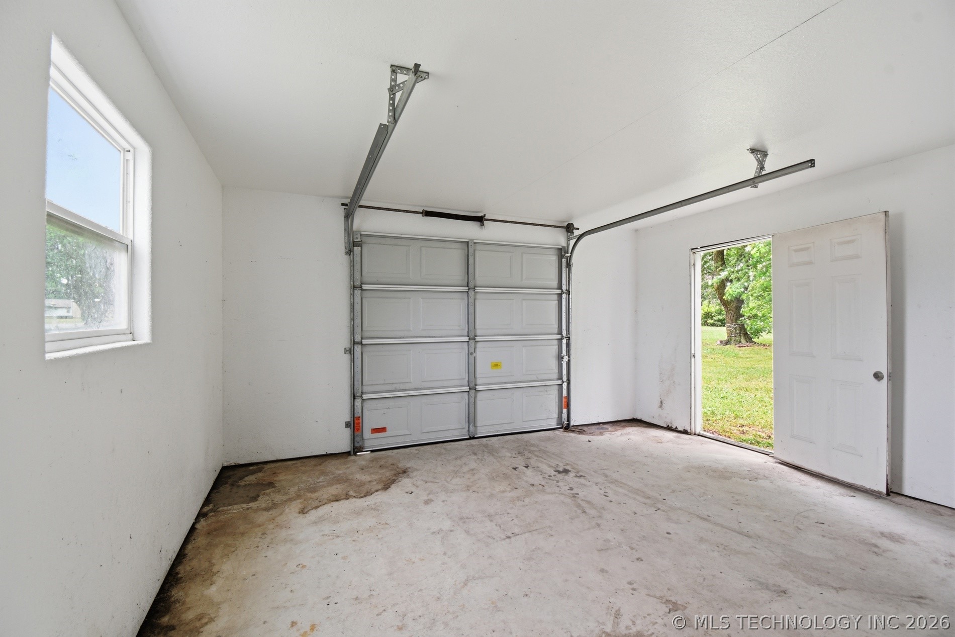 105 S Locust Street Oologah OK 74053