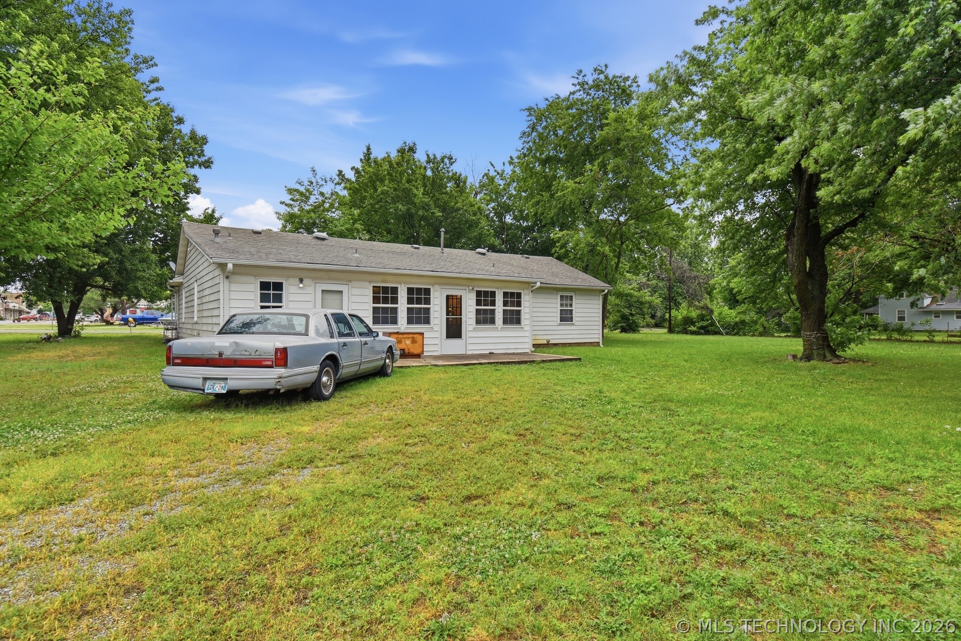 105 S Locust Street Oologah OK 74053