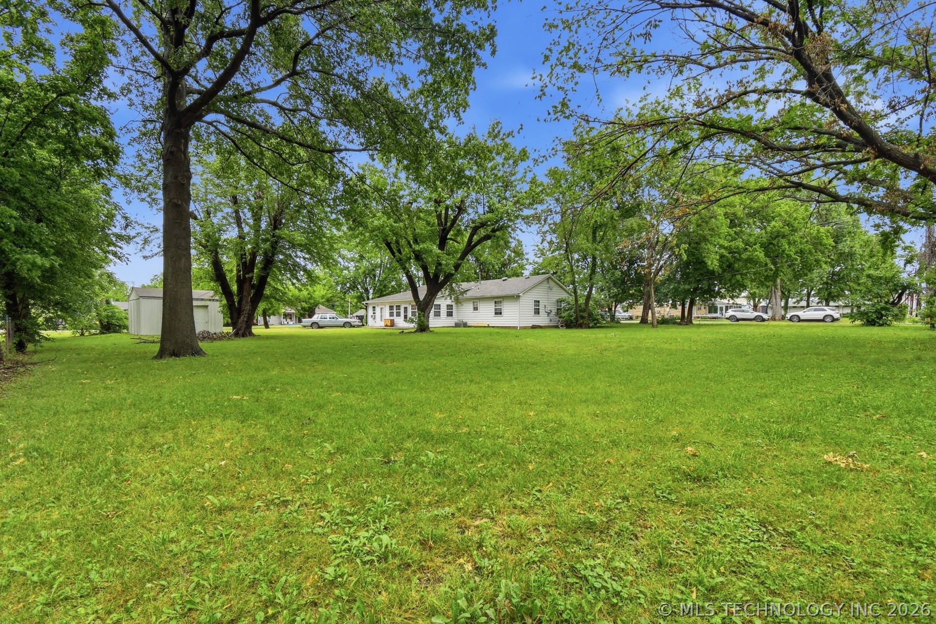 105 S Locust Street Oologah OK 74053