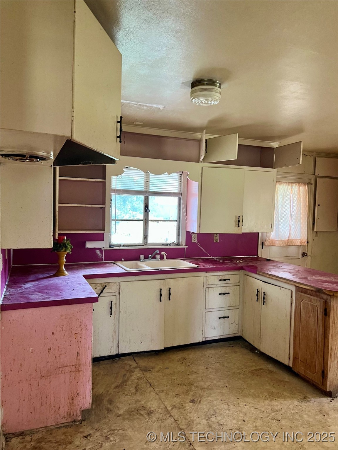 1636 E 4th Street Okmulgee OK 74447