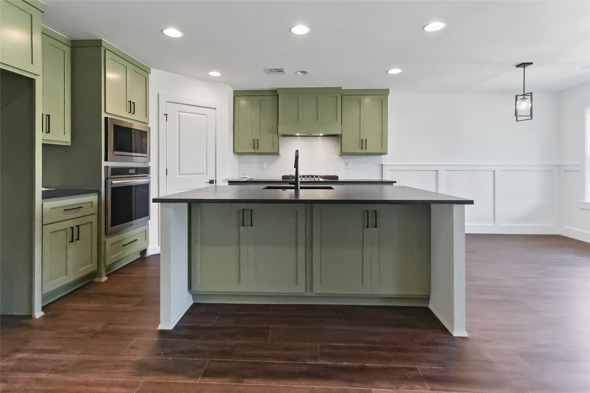 4611 S Chestnut Avenue Broken Arrow OK 74011