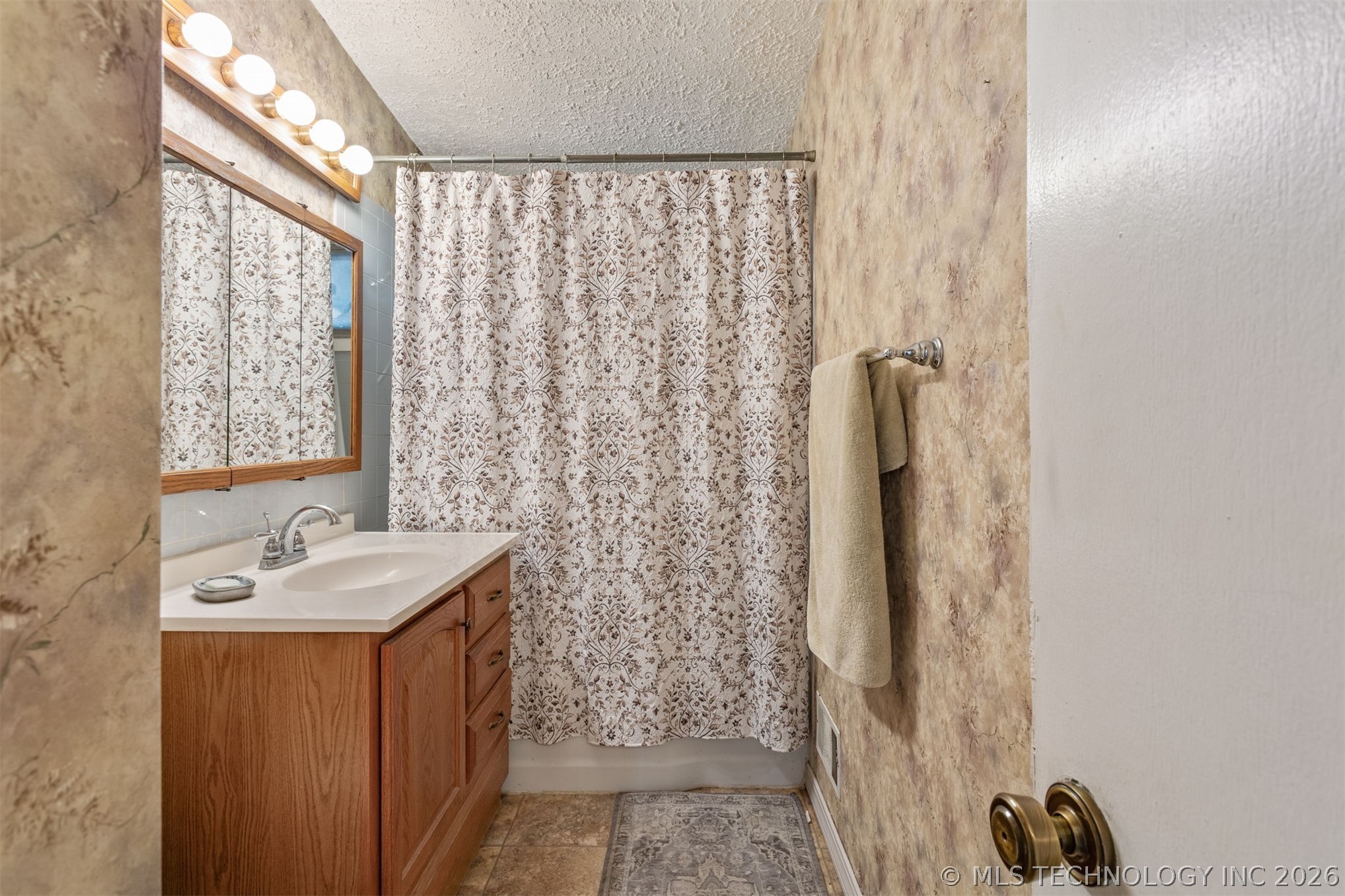 7859 E Newton Street Tulsa OK 74115