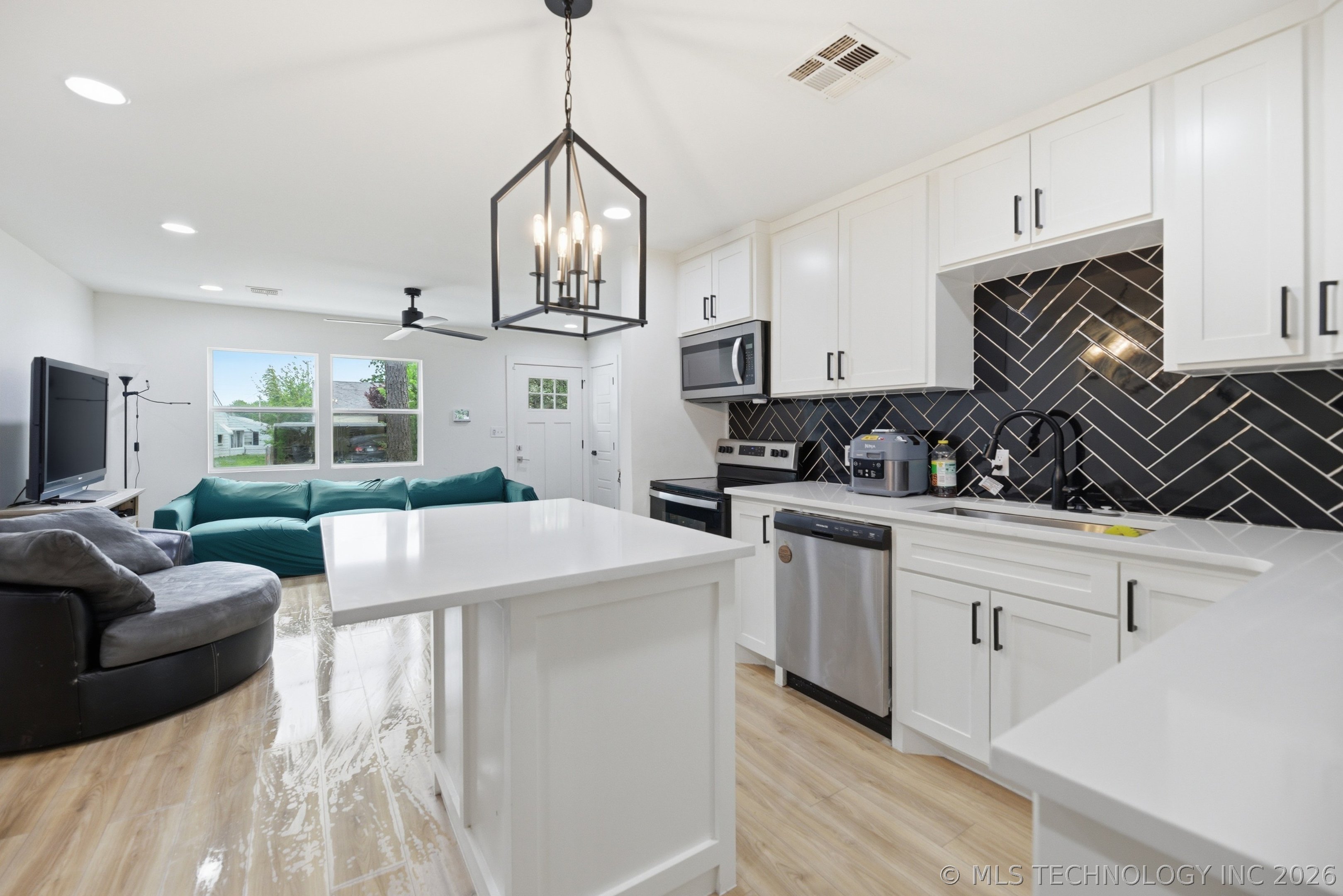 1024 N Winston Avenue W Tulsa OK 74115