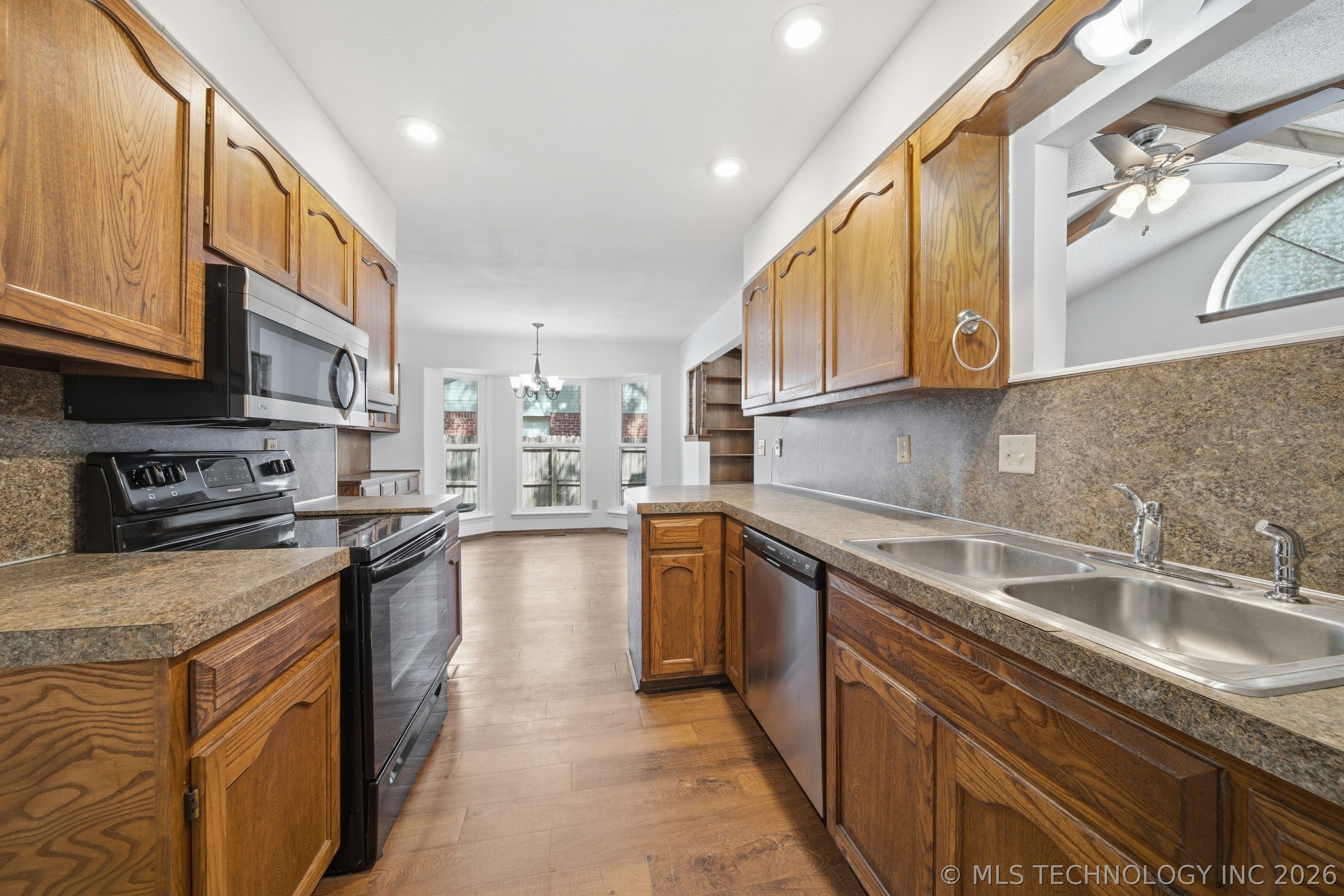 3903 S Walnut Place Broken Arrow OK 74011