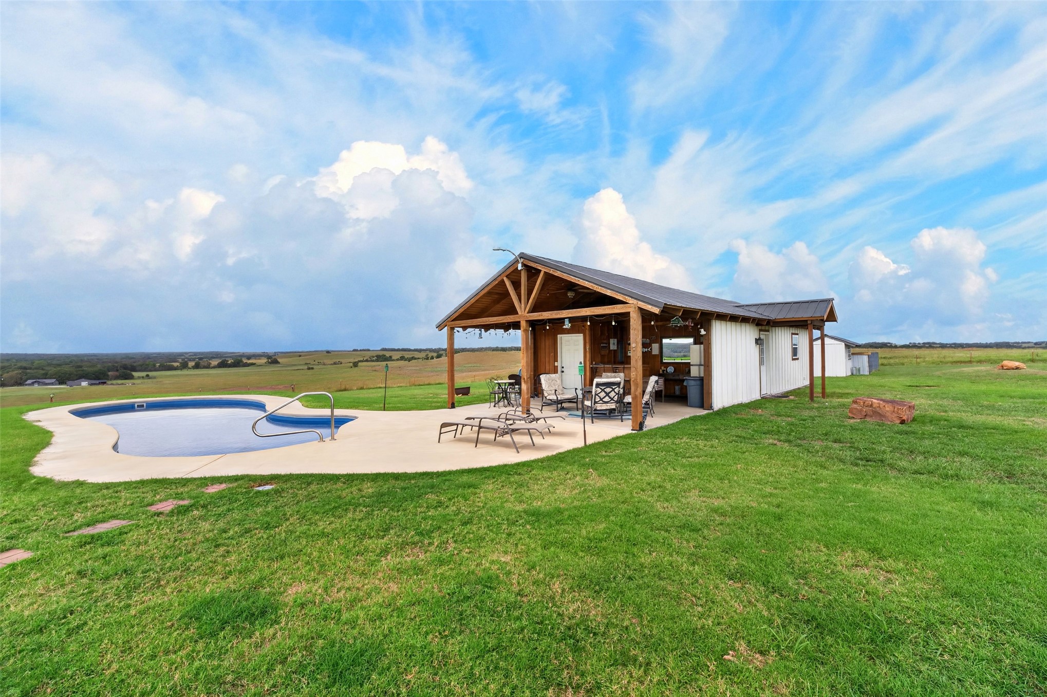 10226 Highway 10 Pawhuska OK 74056