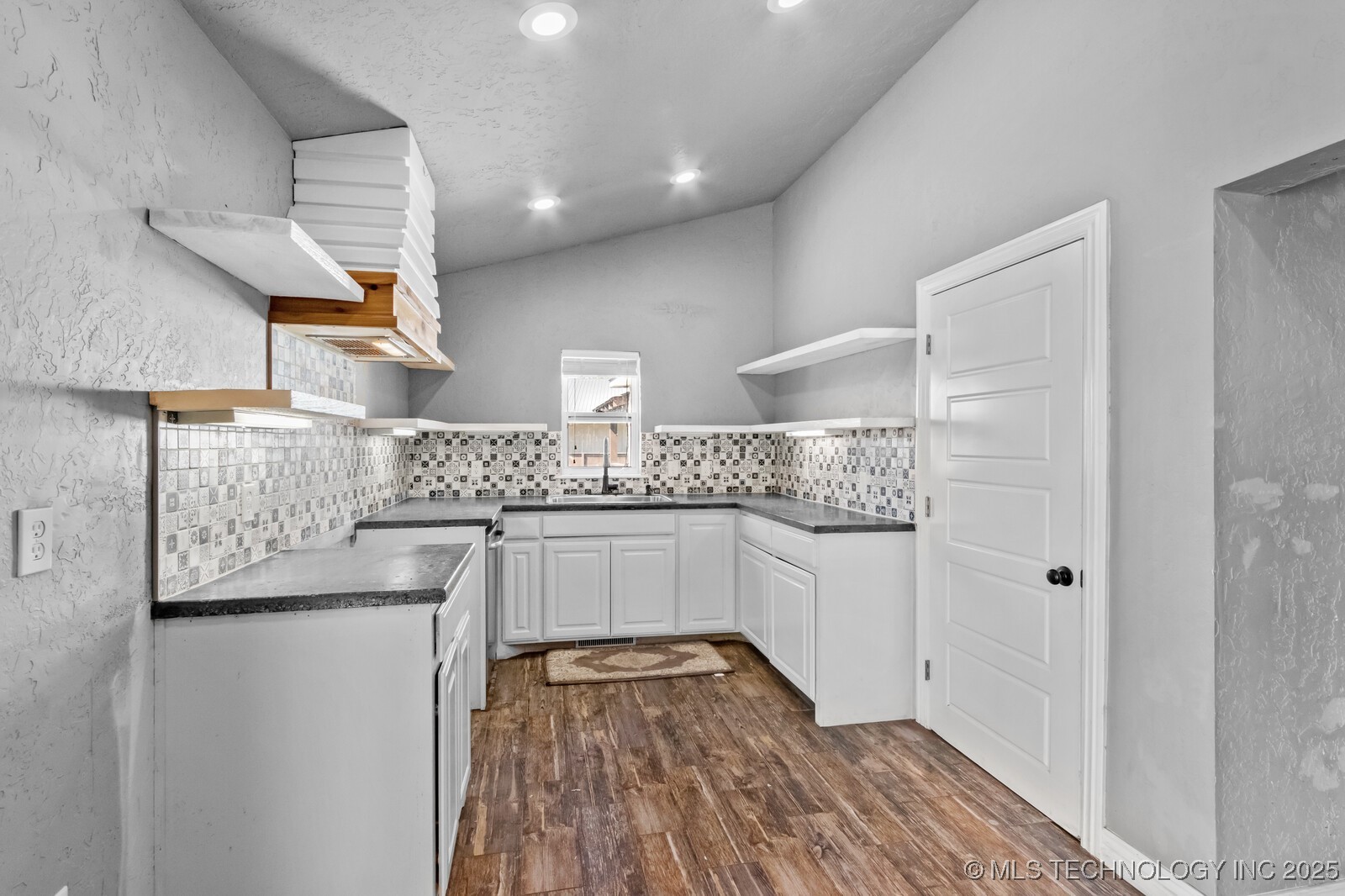 81134 S 4720 Road Stilwell OK 74960