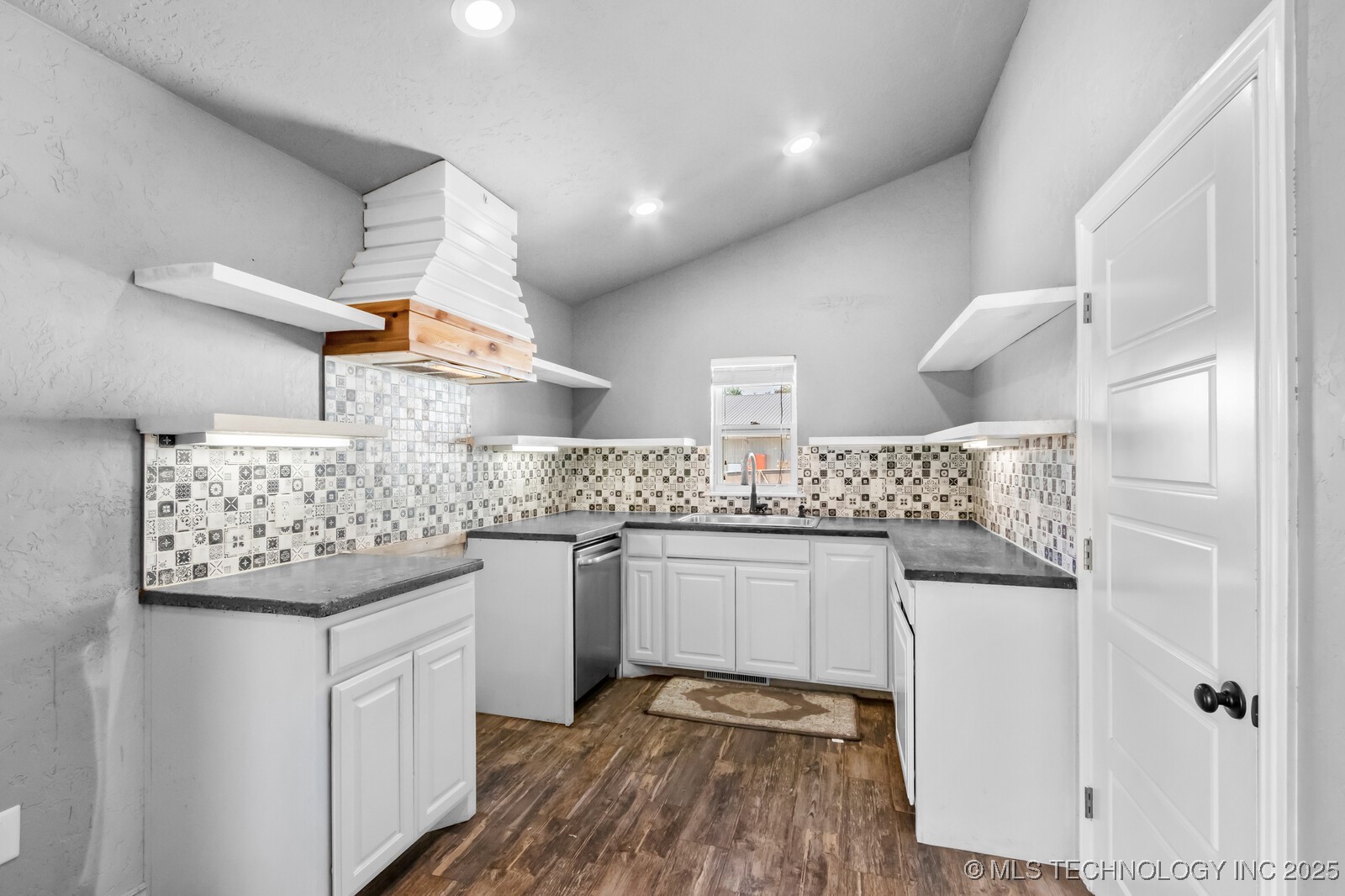 81134 S 4720 Road Stilwell OK 74960