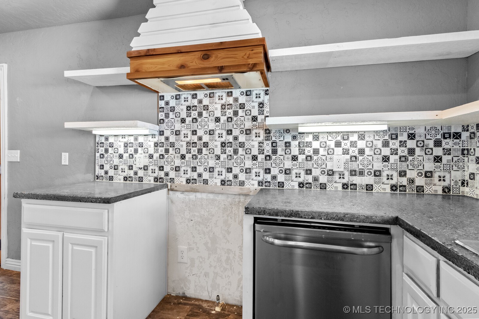 81134 S 4720 Road Stilwell OK 74960