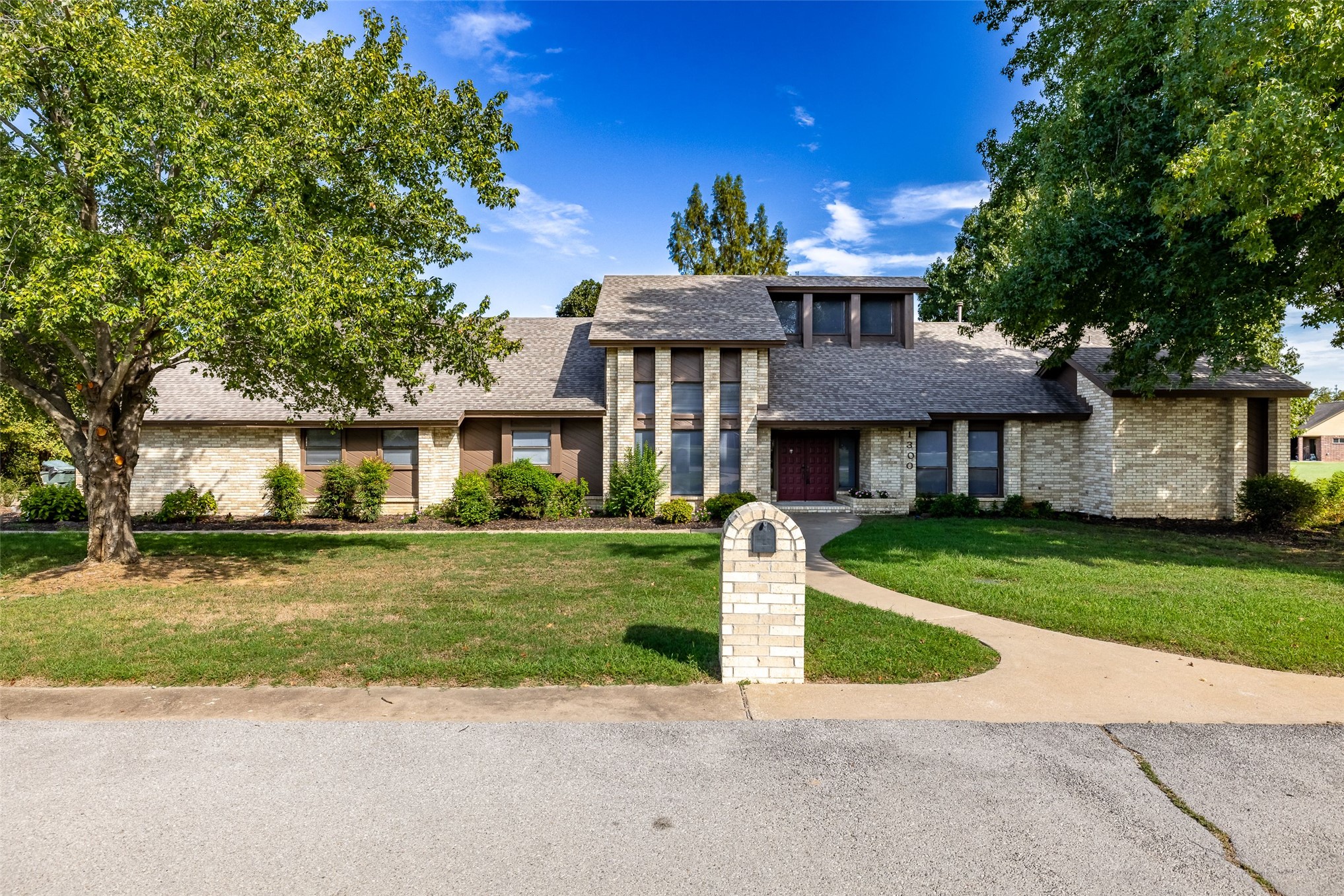 1300 S Bon Terre Street Claremore OK 74017