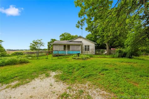 20571 County Road 1600 Stonewall OK 74871