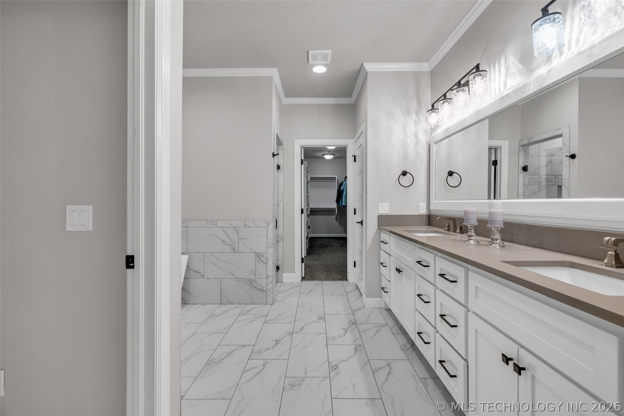 8711 S Phoenix Place Tulsa OK 74132