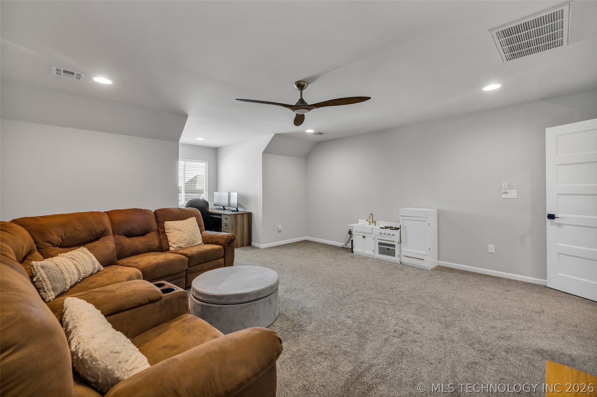 8711 S Phoenix Place Tulsa OK 74132