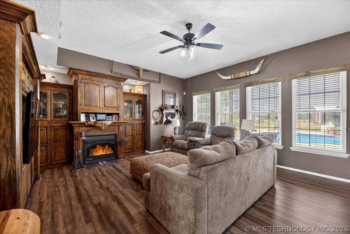 15562 State Highway 83 Howe OK 74940