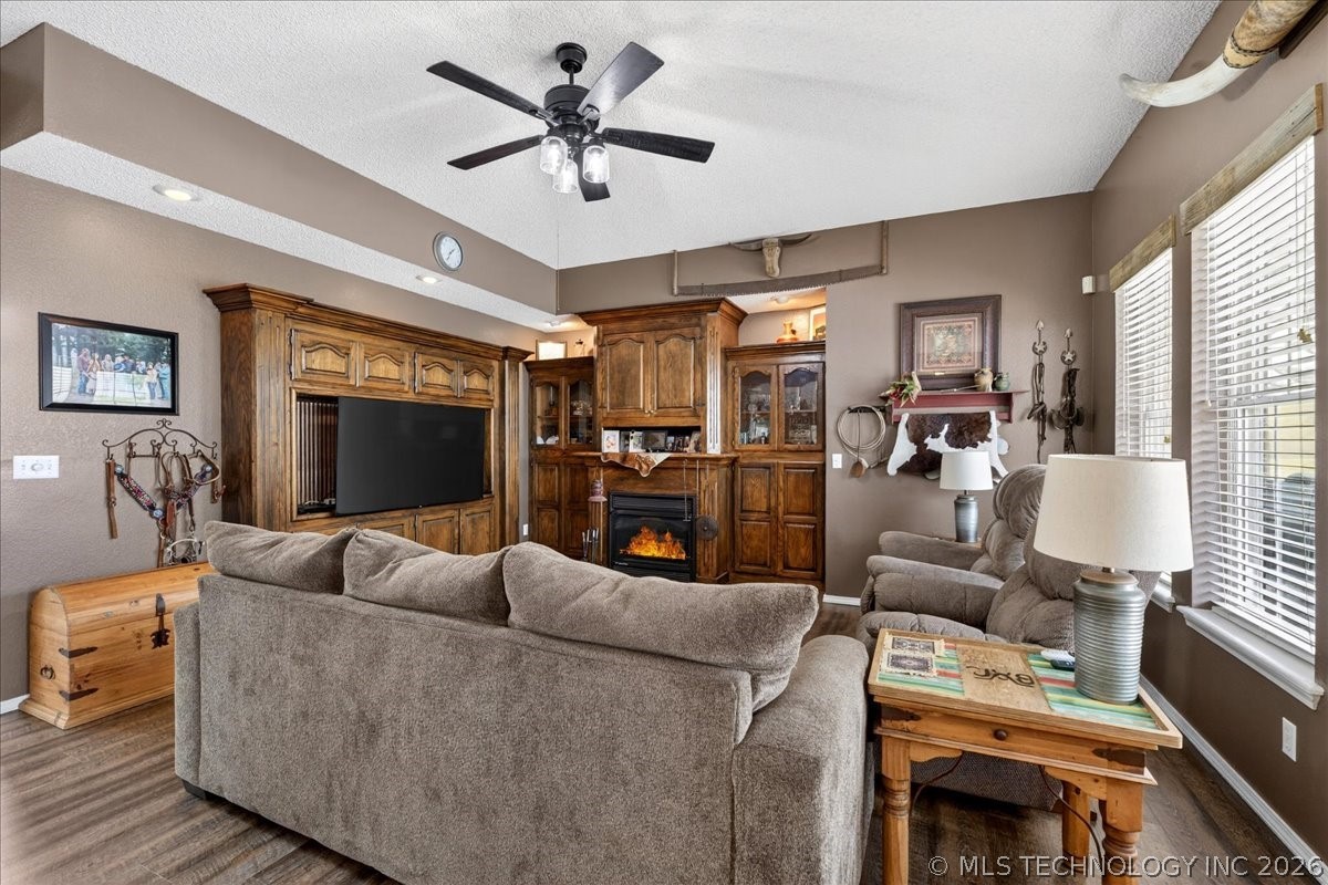 15562 State Highway 83 Howe OK 74940