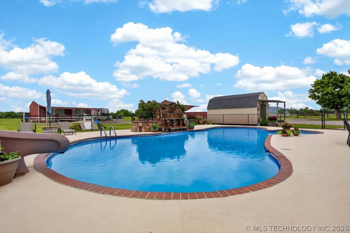 15562 State Highway 83 Howe OK 74940