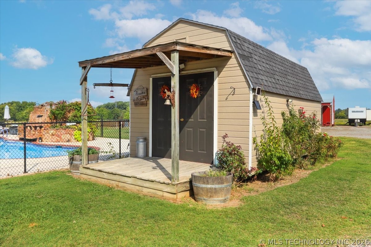 15562 State Highway 83 Howe OK 74940