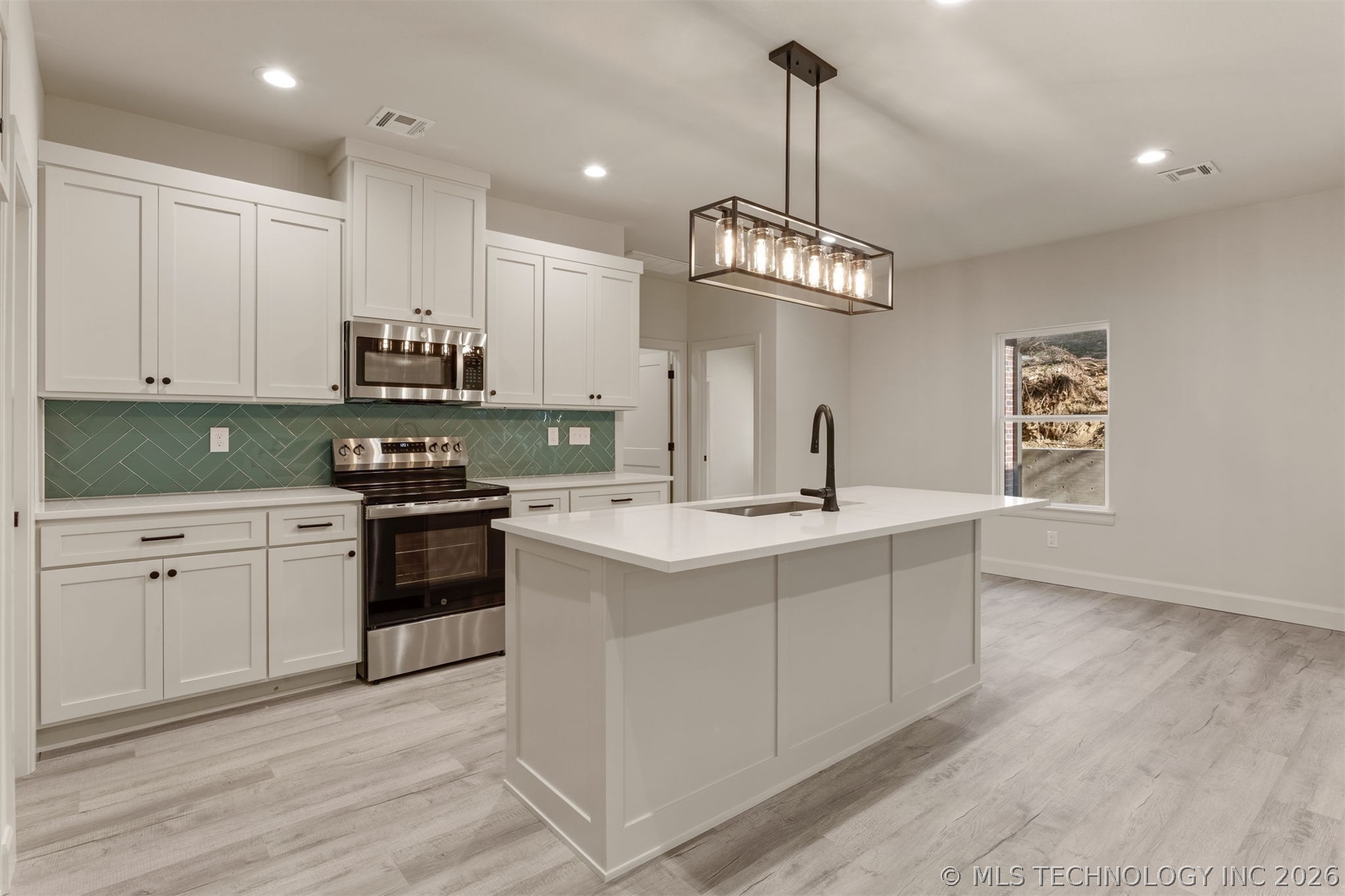13835 E 27th Place Tulsa OK 74134