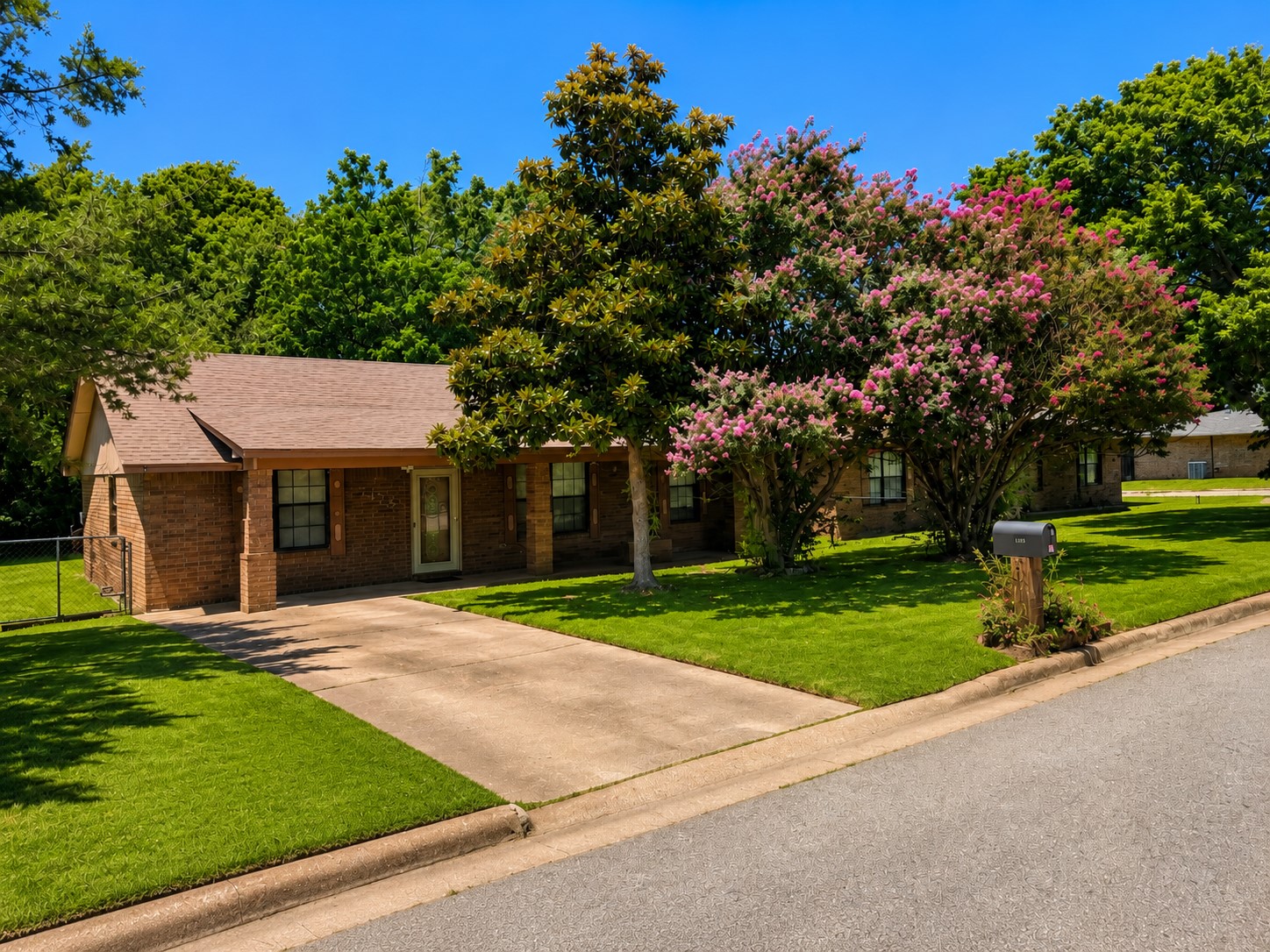 1608 E Crestview Avenue E Marietta OK 73448