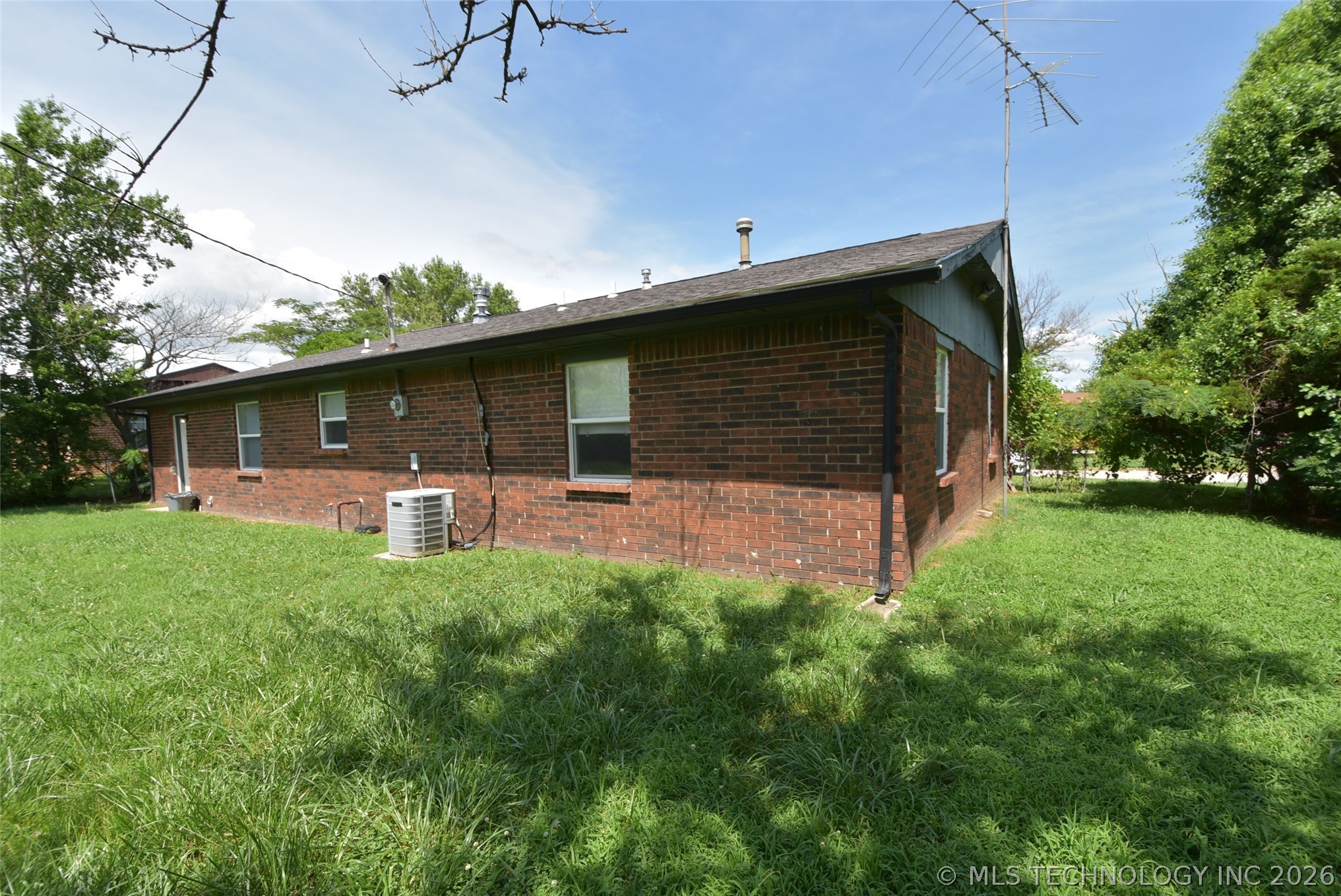930 N Alex Noon Street Wetumka OK 74883