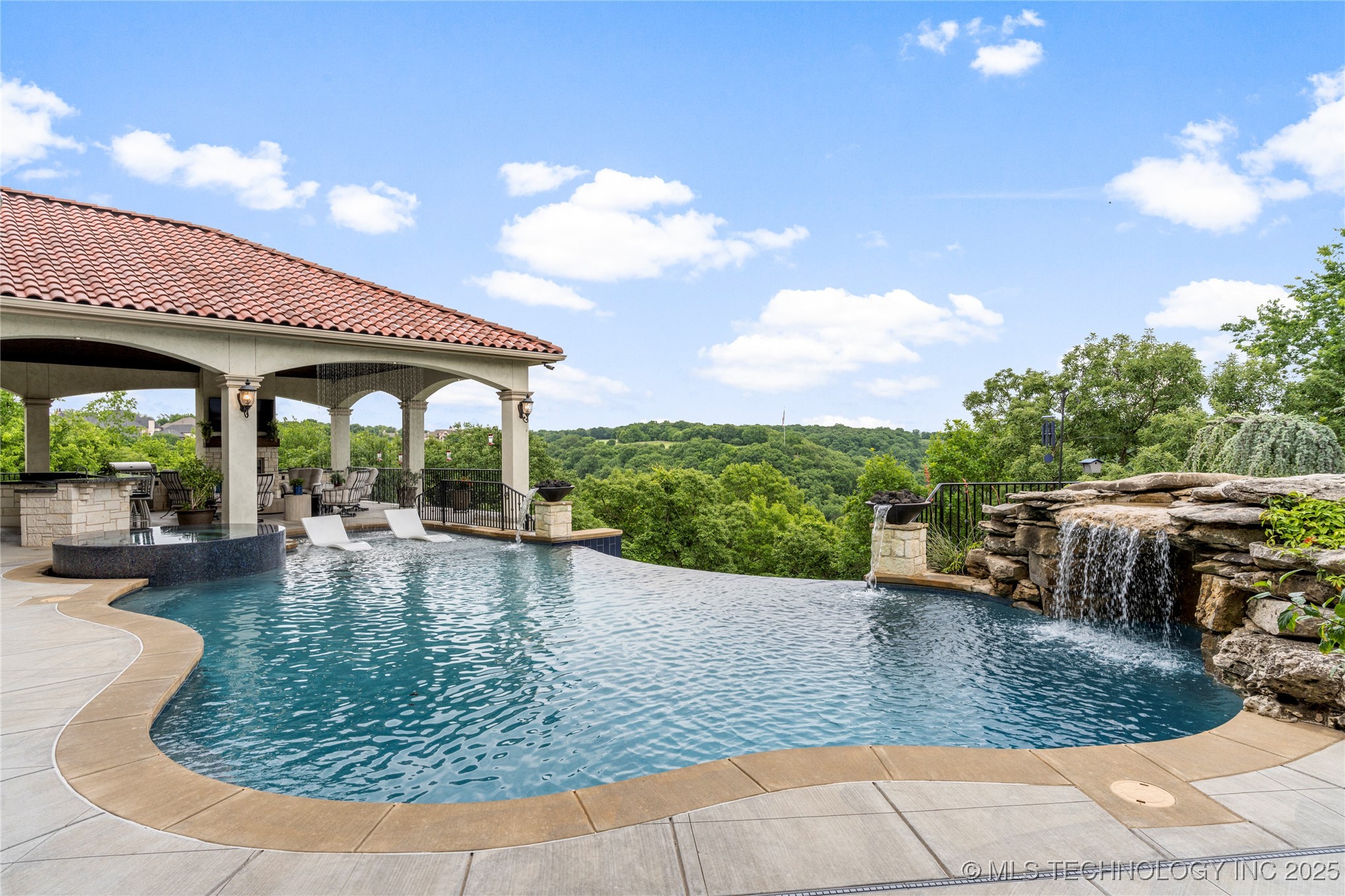 5879 N Eagle Summit Road Owasso OK 74055