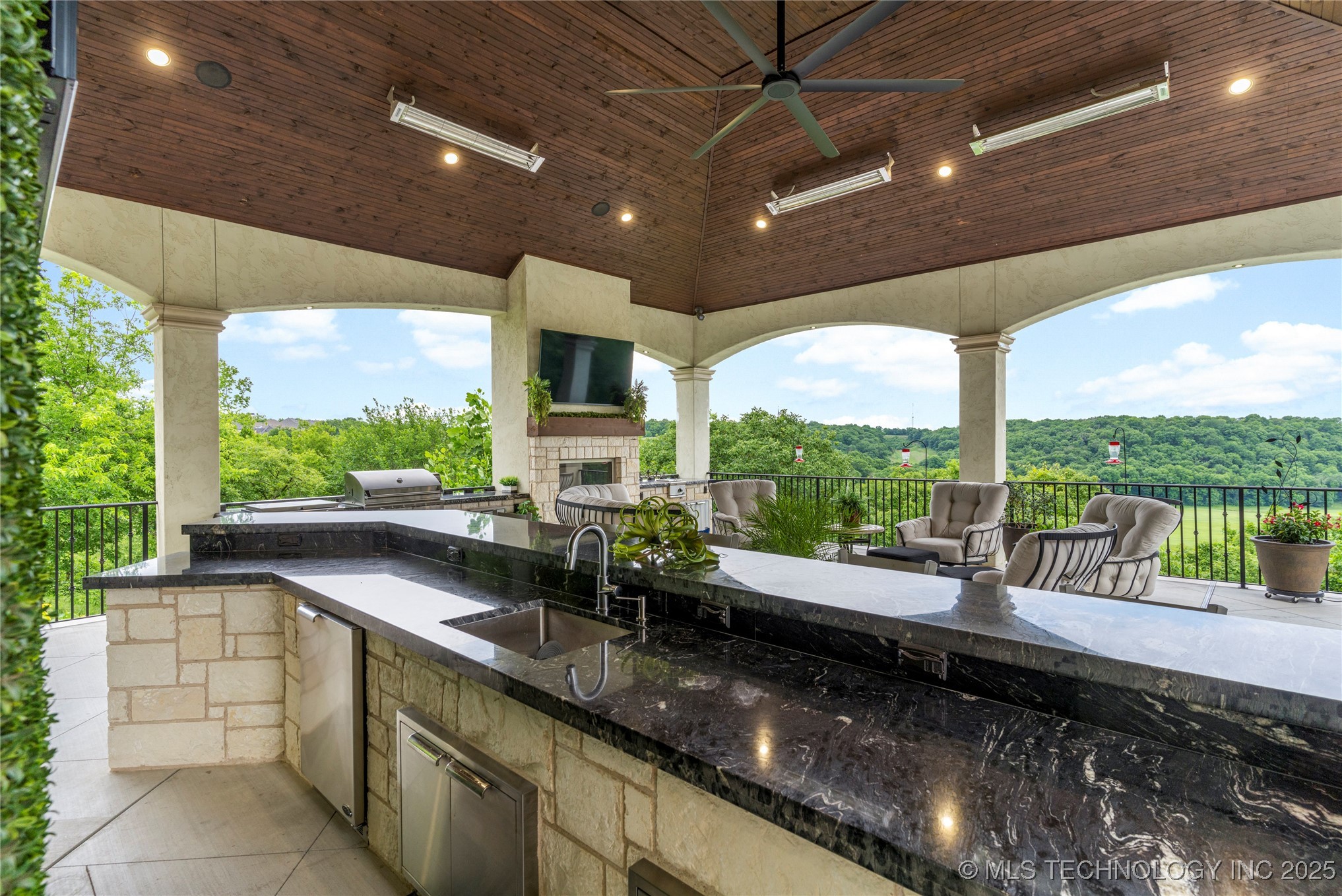 5879 N Eagle Summit Road Owasso OK 74055