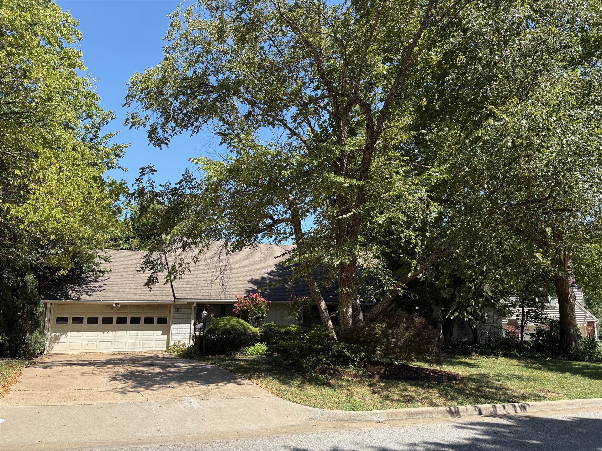 6921 S Jamestown Avenue Tulsa OK 74136