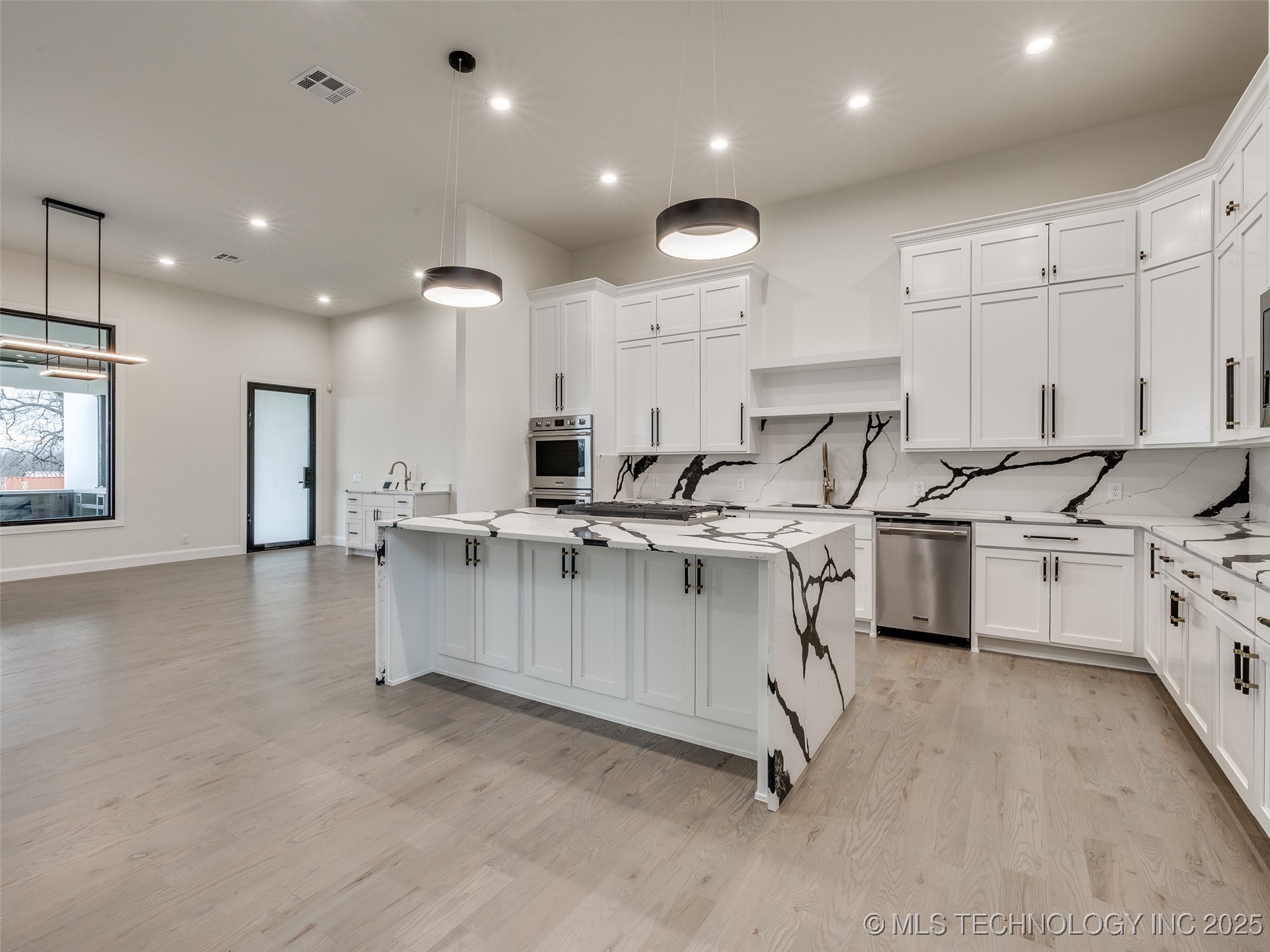3022 W 81st Street Tulsa OK 74132