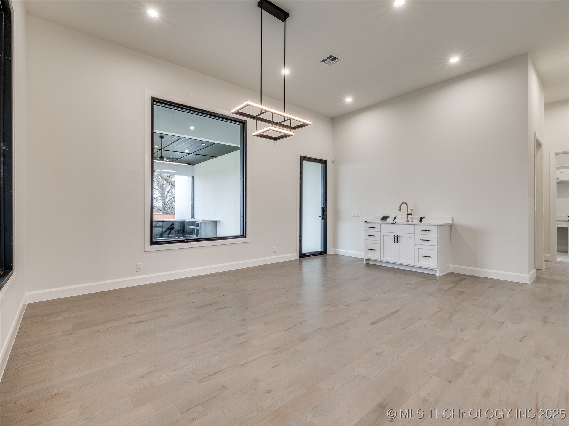 3022 W 81st Street Tulsa OK 74132