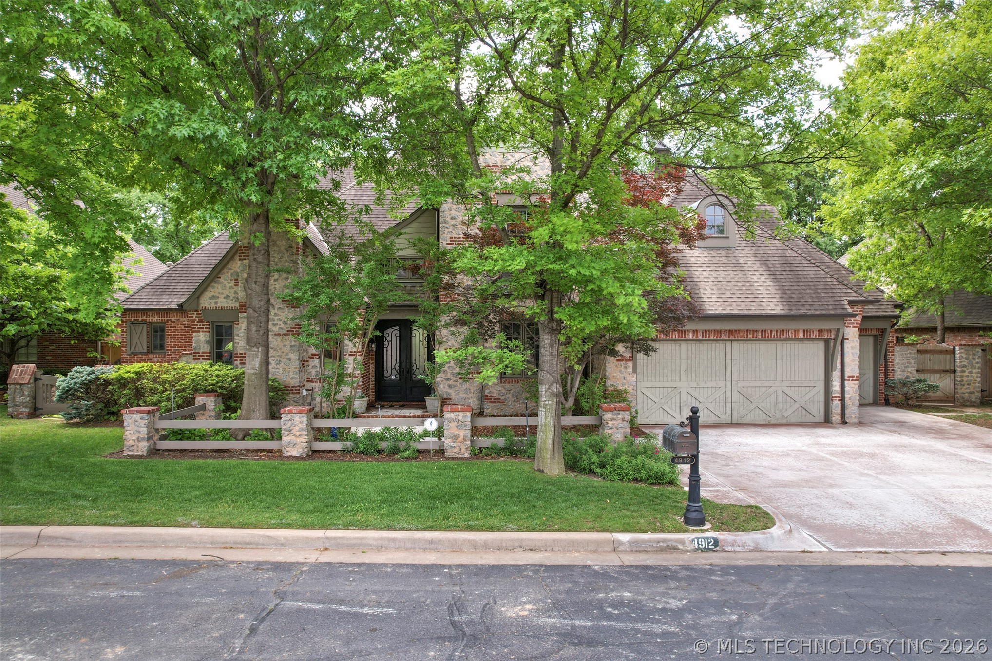 4912 E 104th Place Tulsa OK 74137