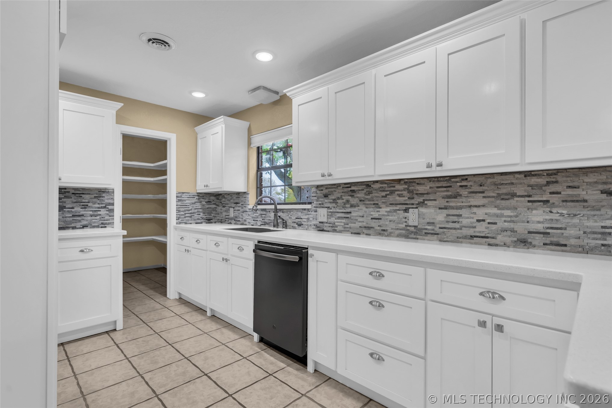 2400 Woodleaf Court Ardmore OK 73401