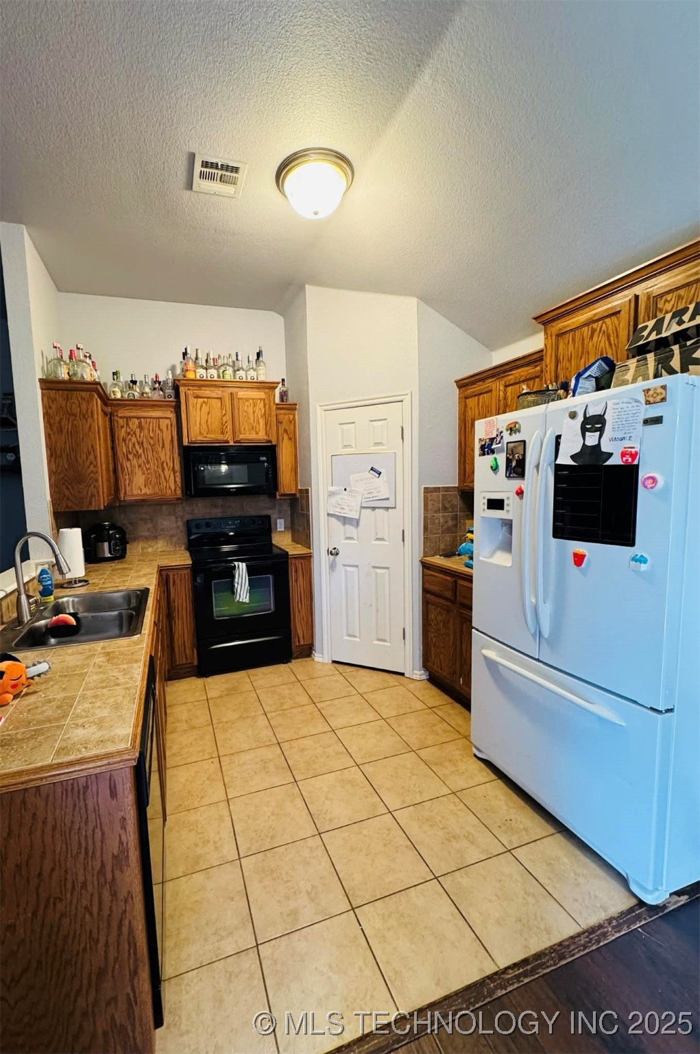 4008 Red Apple Moore OK 73160