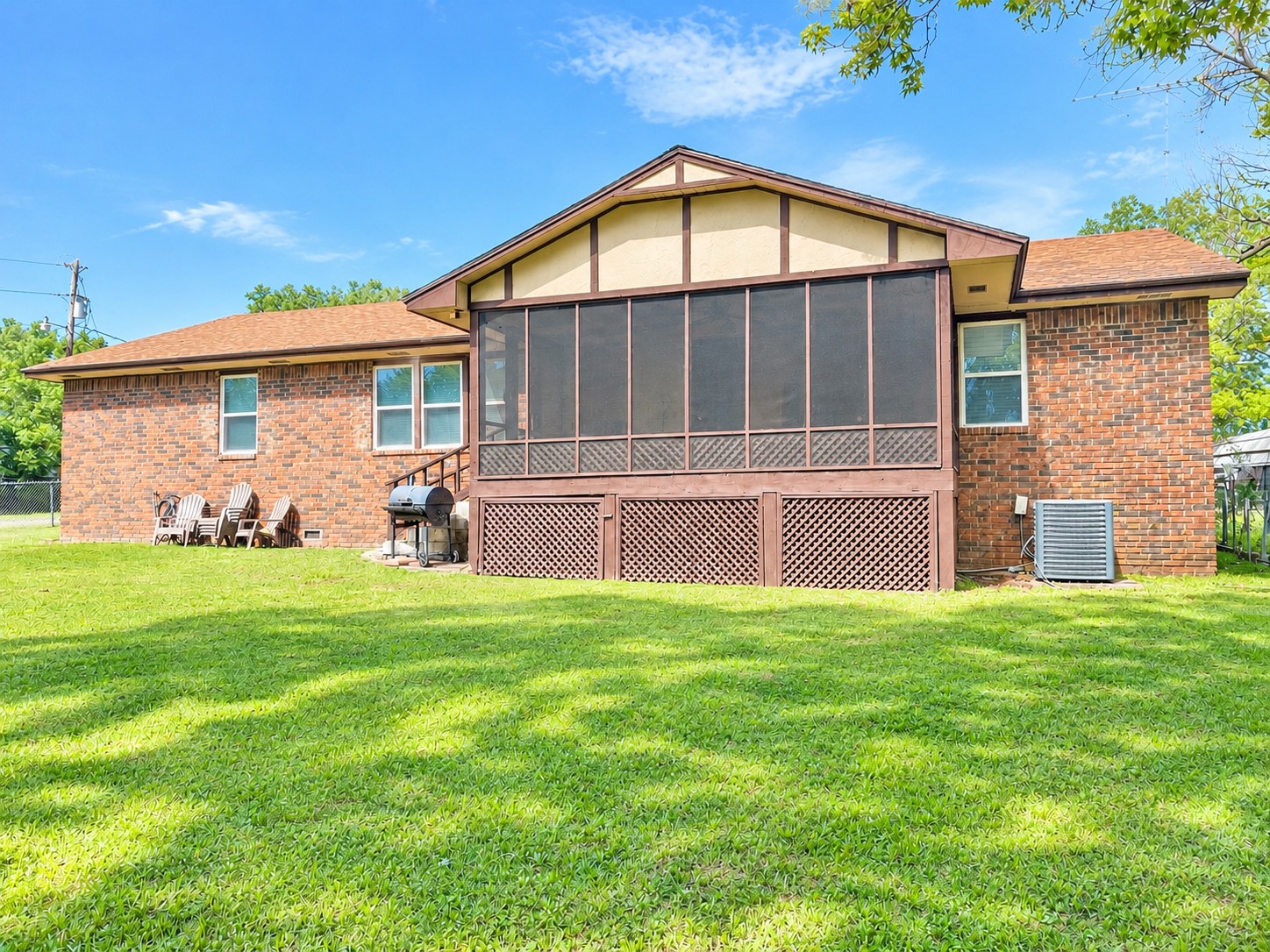 109435 S 4154 Road Checotah OK 74426