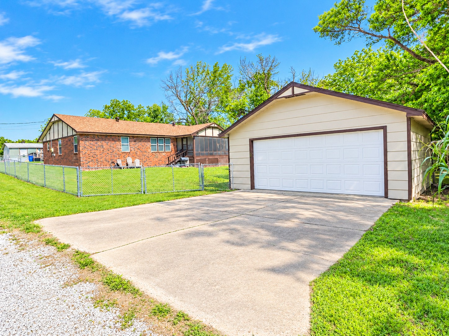 109435 S 4154 Road Checotah OK 74426
